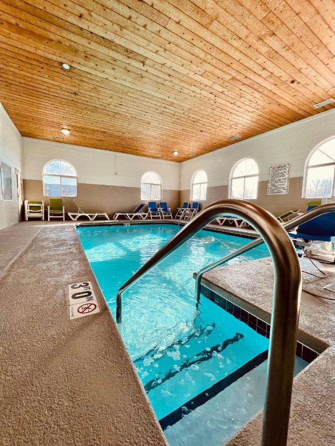 Days Inn By Wyndham Racine/Sturtevant エクステリア 写真