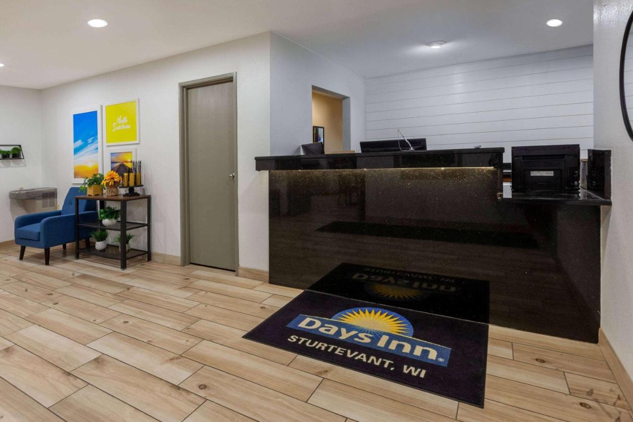 Days Inn By Wyndham Racine/Sturtevant エクステリア 写真