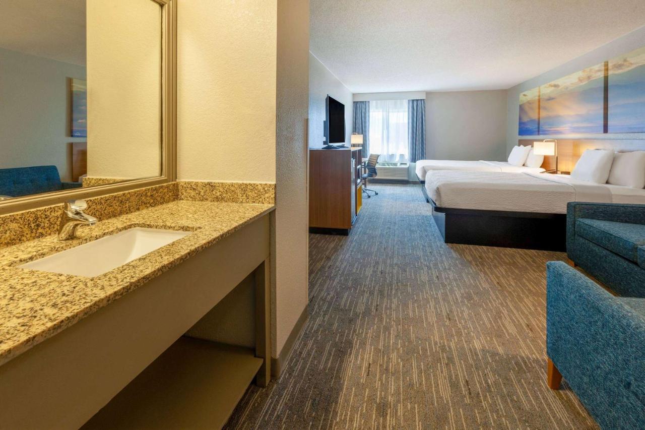 Days Inn By Wyndham Racine/Sturtevant エクステリア 写真