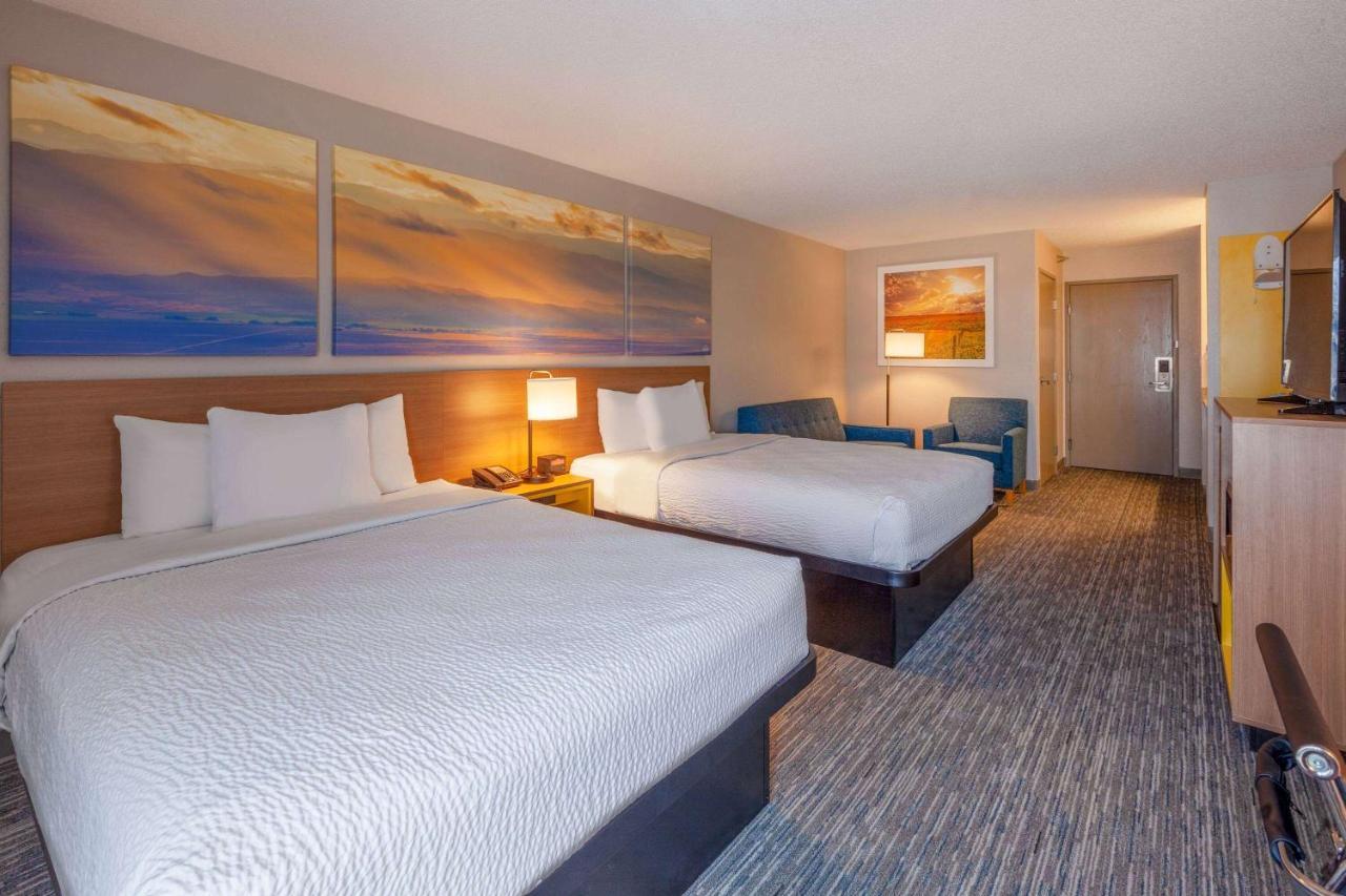 Days Inn By Wyndham Racine/Sturtevant エクステリア 写真