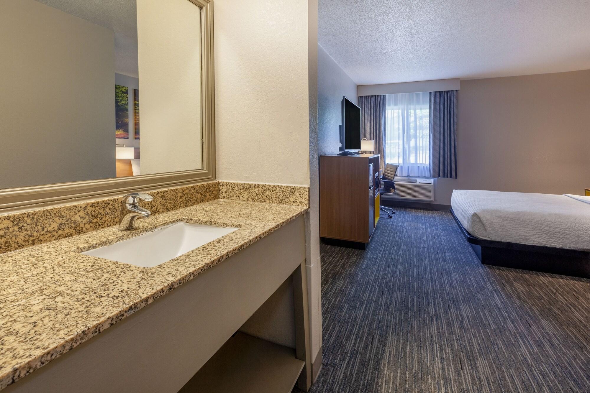 Days Inn By Wyndham Racine/Sturtevant エクステリア 写真