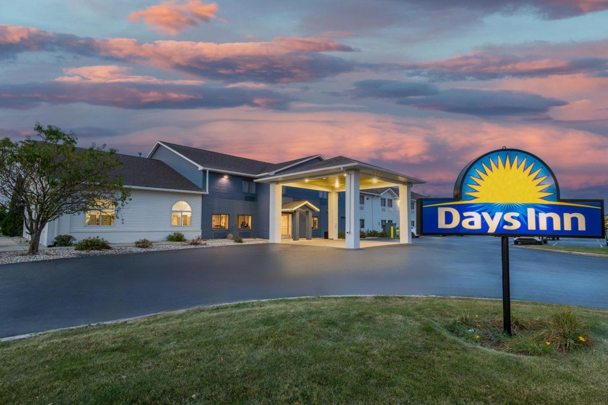 Days Inn By Wyndham Racine/Sturtevant エクステリア 写真